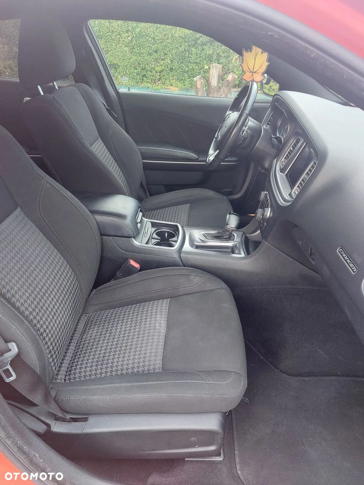 Dodge Charger 3.6 GT - 11
