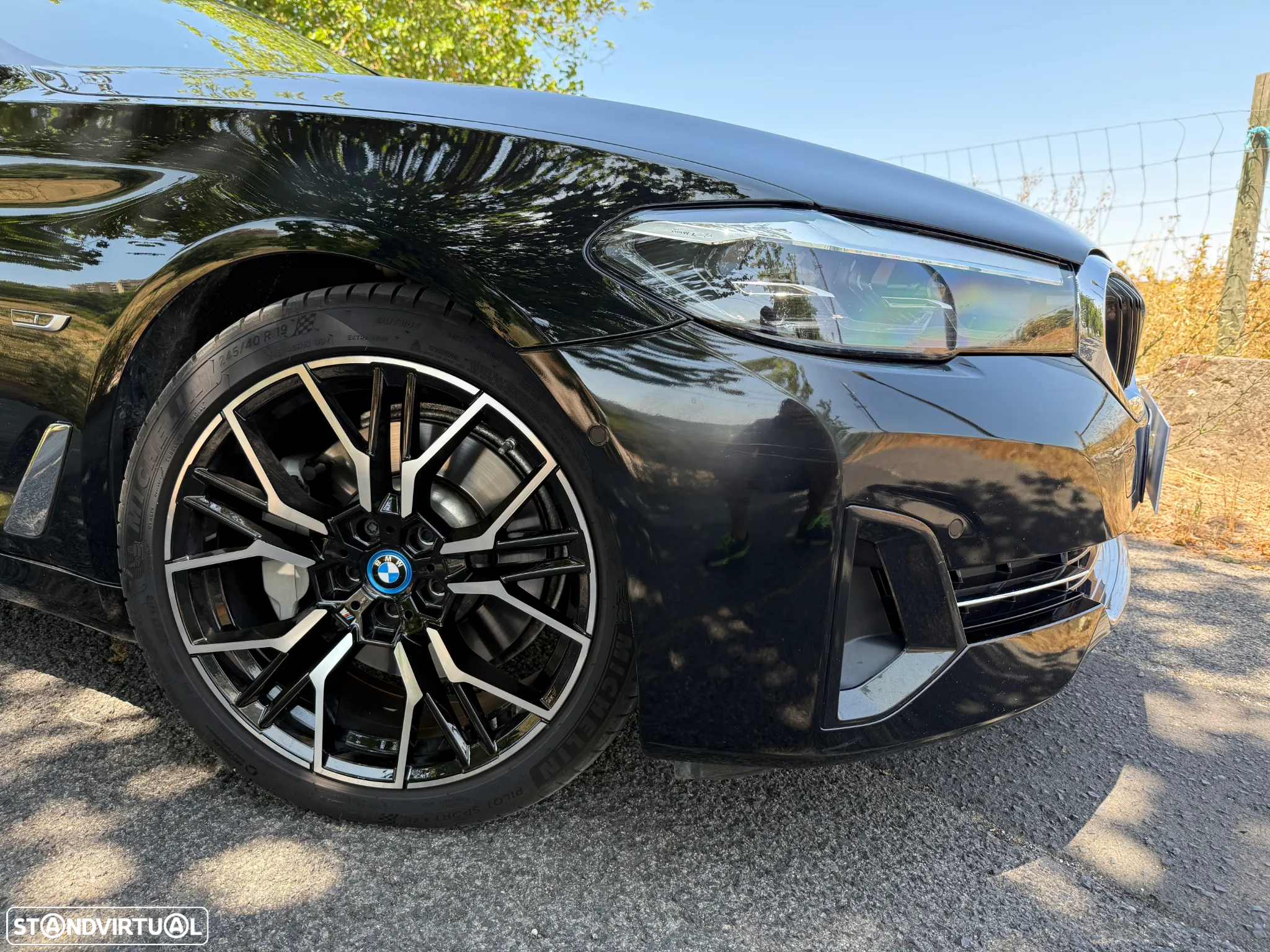 BMW 530 e Pack Desportivo M - 3
