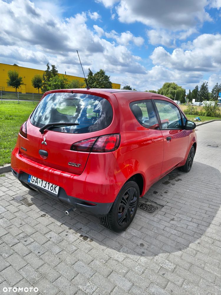 Mitsubishi Colt - 6