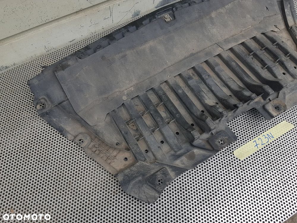 Mercedes W213 E Płyta Osłona Pod Zderzak Przód - 9