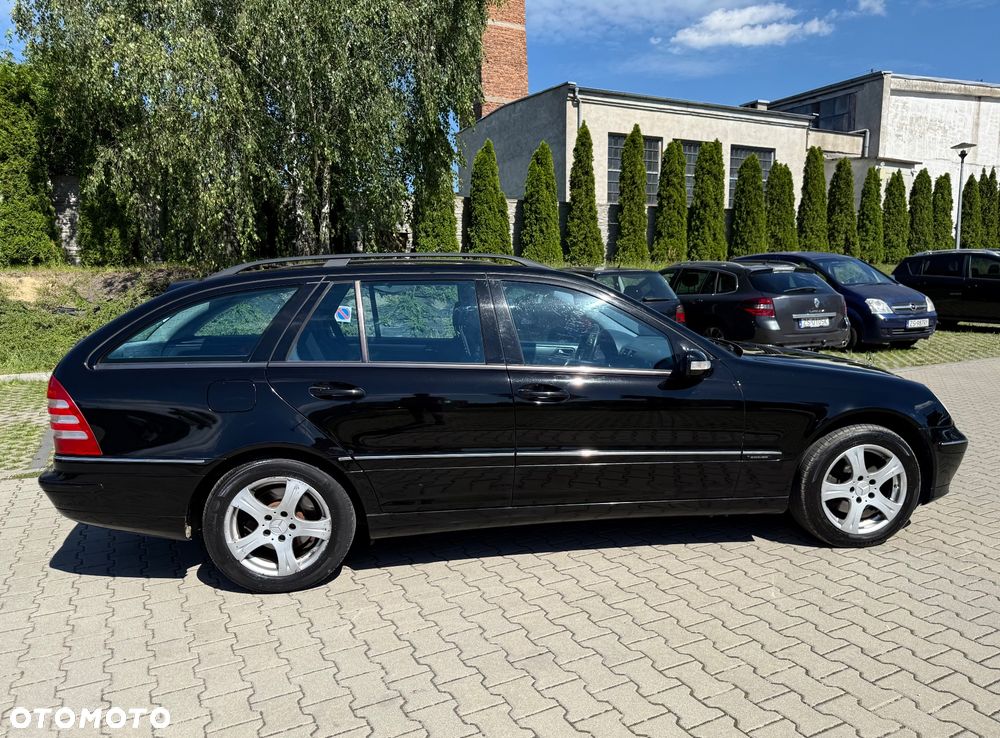 Mercedes-Benz Klasa C 180 T Kompressor Avantgarde - 9