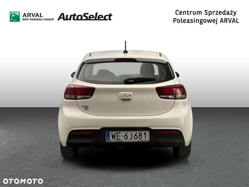 Kia Rio - 6