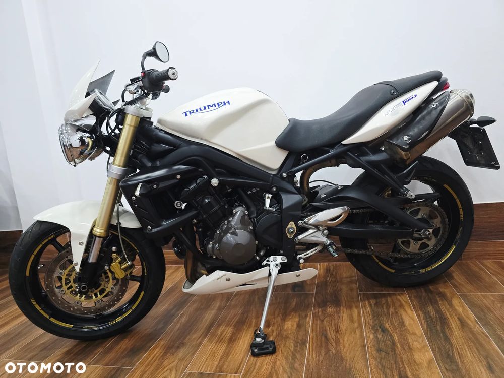 Triumph Street Triple - 4
