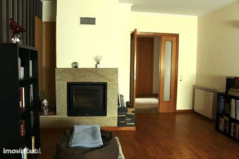 T1 70m2 de 2003 - Valongo - Grande imagem: 2/10