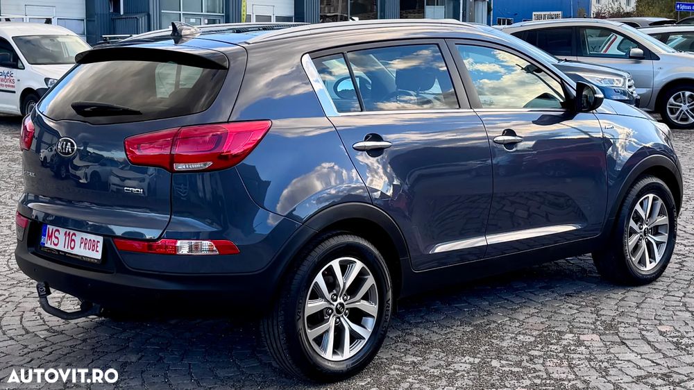 Kia Sportage 2.0 CRDI 4WD Automatik Dream-Team Edition - 3