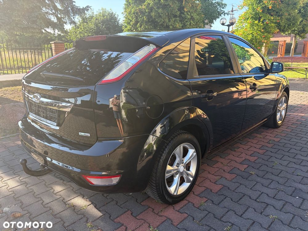Ford Focus 1.8 Titanium - 19