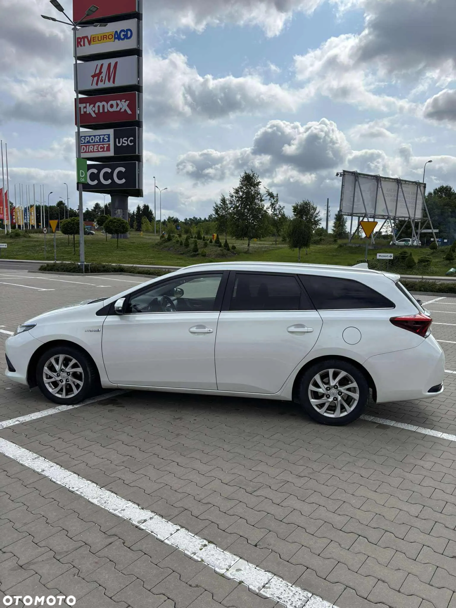 Toyota Auris 1.8 VVT-i Hybrid Automatik Touring Sports Edition - 6