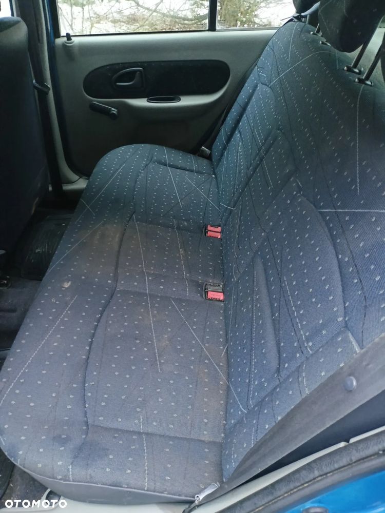 Renault Clio 1.2 16V Authentique - 8