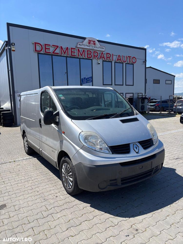 Dezmembram Renault Trafic 2.0 diesel din 2012 - 1