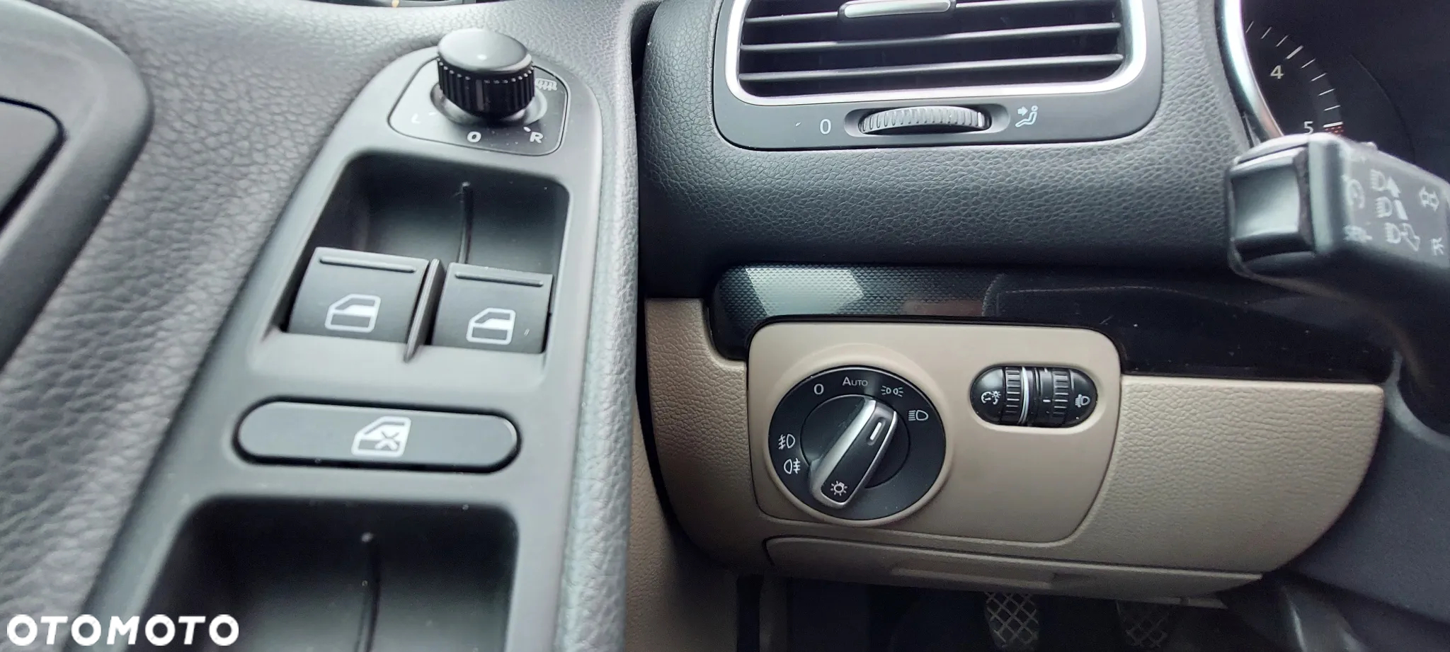 Volkswagen Golf - 14