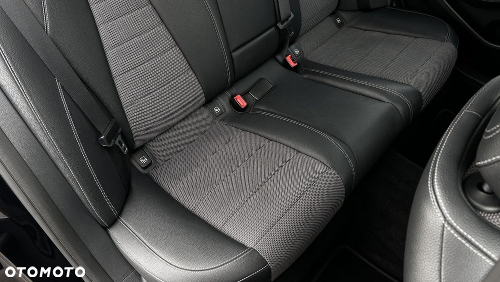 Mercedes-Benz Klasa E - 30