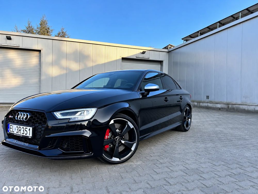 Audi RS3 Limousine - 2