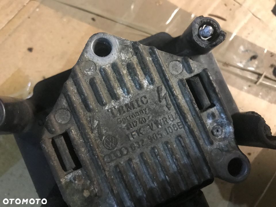 CEWKA ZAPŁONOWA VW AUDI  032905106B - 2