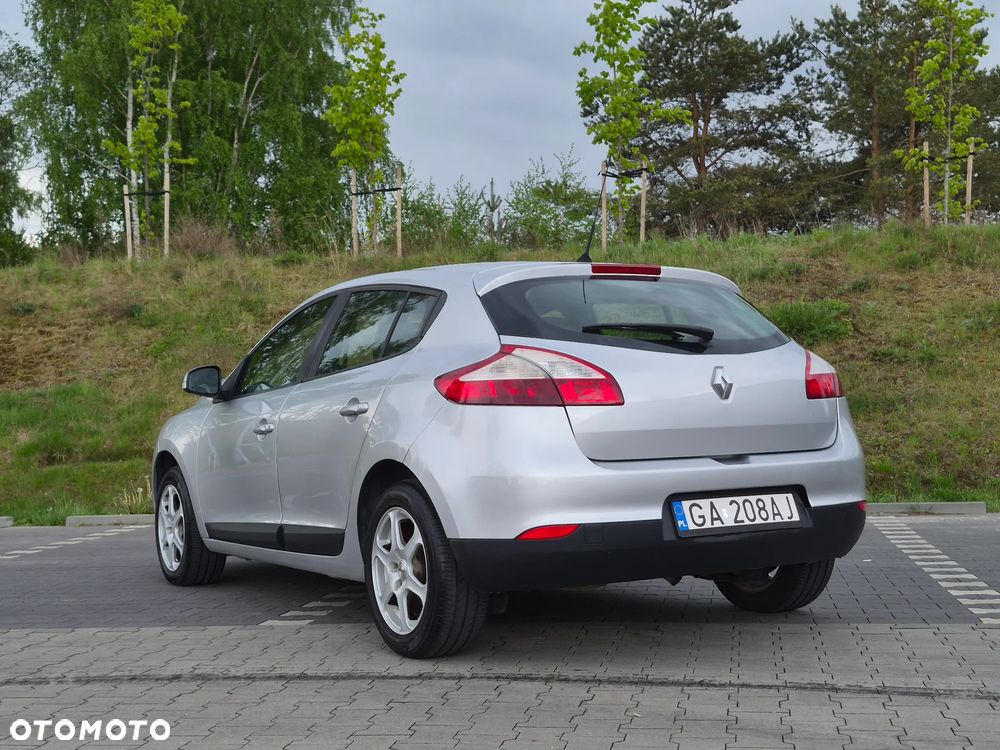 Renault Megane 1.6 16V 100 Paris - 4