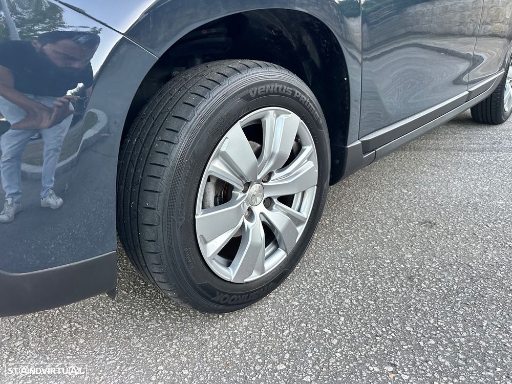 Peugeot 2008 1.6 BlueHDi Style - 21