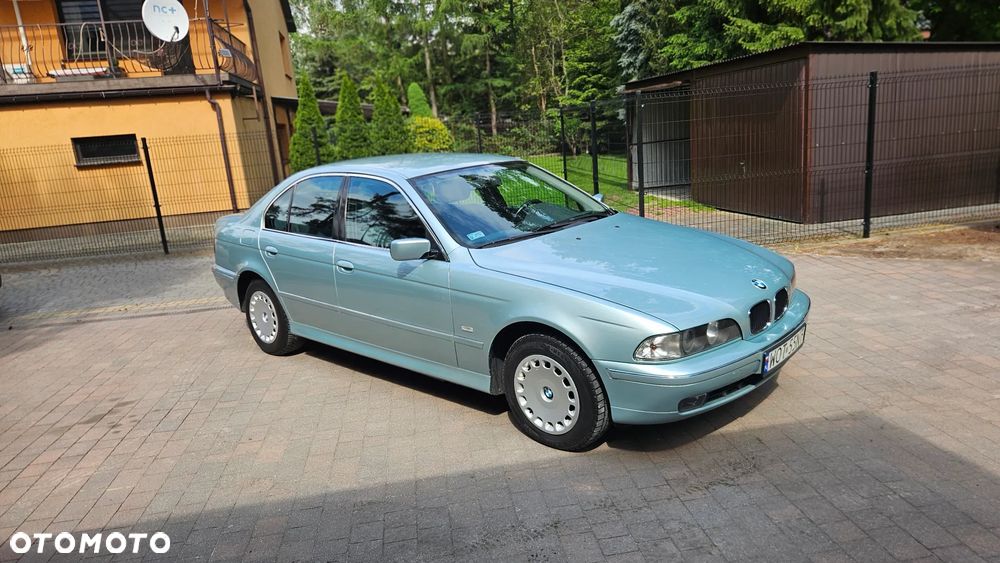 BMW Seria 5 523i - 18