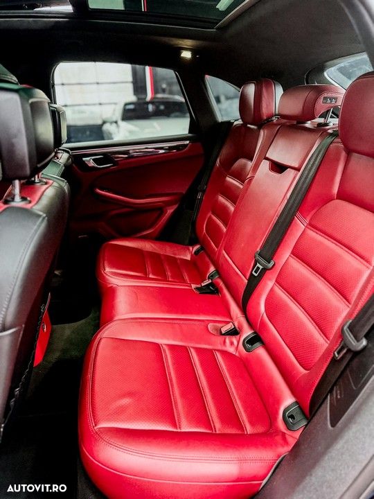 Porsche Macan Turbo PDK mit Performance Paket - 24