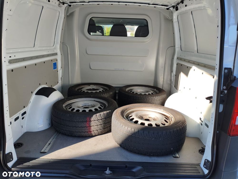 Mercedes-Benz Vito - 15