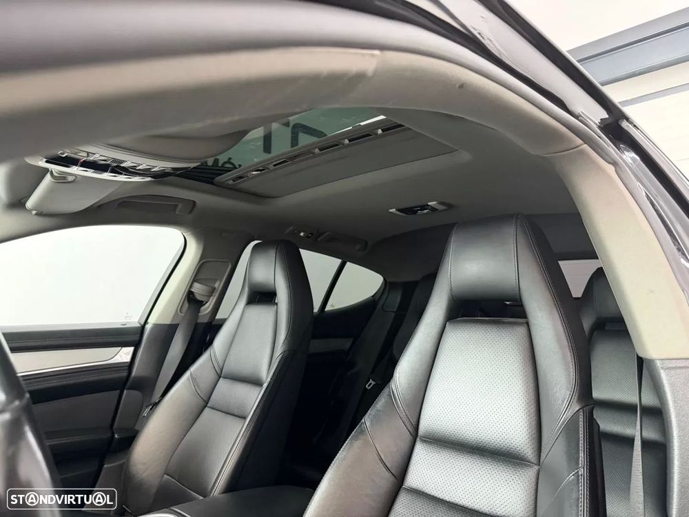 Porsche Panamera S Hybrid - 10