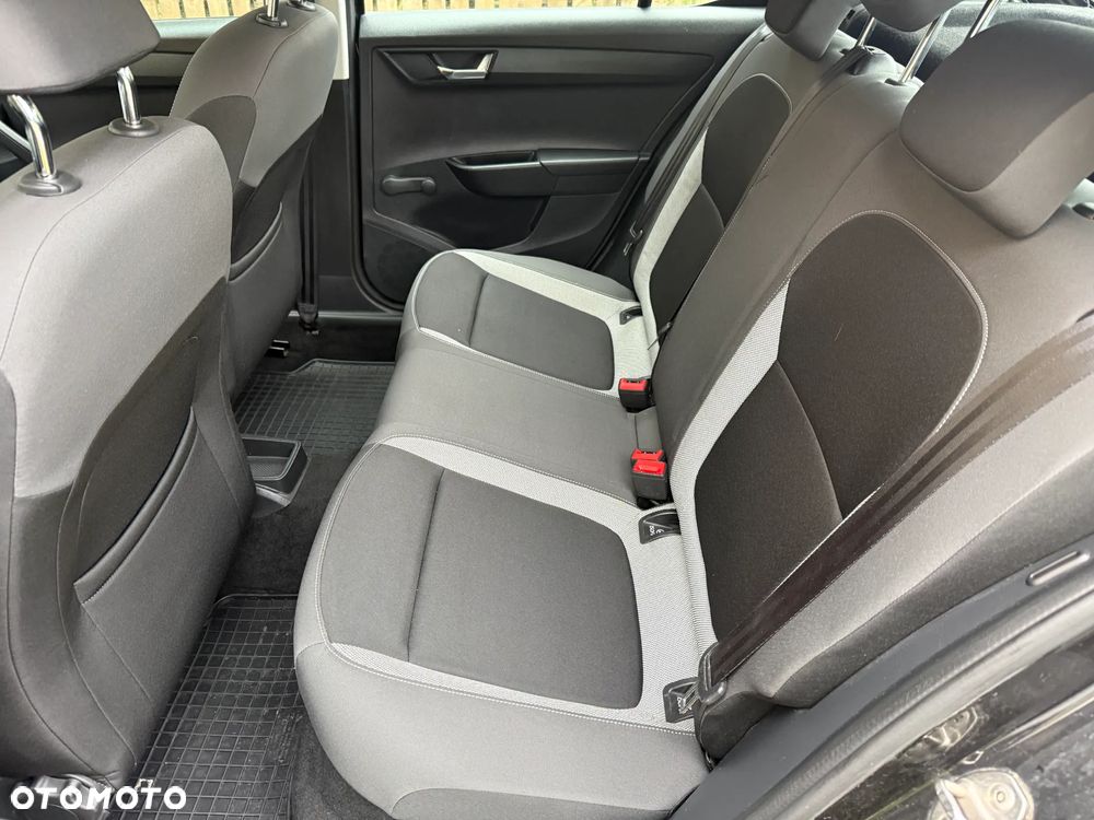 Skoda Fabia 1.0 TSI Black Edition - 9
