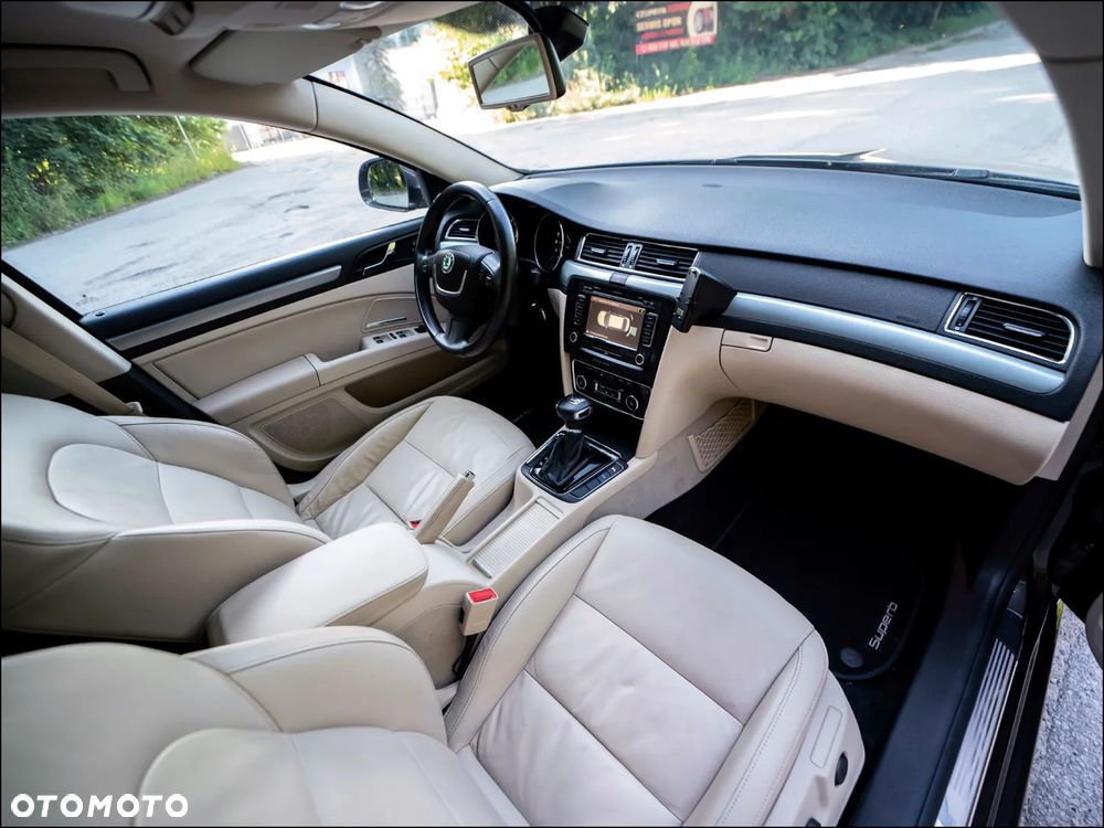 Skoda Superb - 17