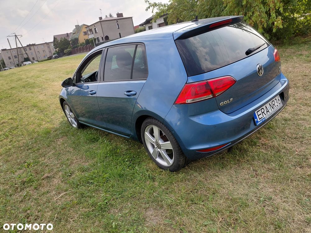Volkswagen Golf 1.6 TDI DPF Highline - 9