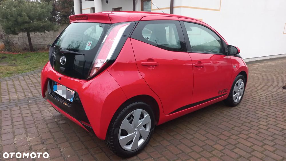 Toyota Aygo x-play Edition S+ - 5