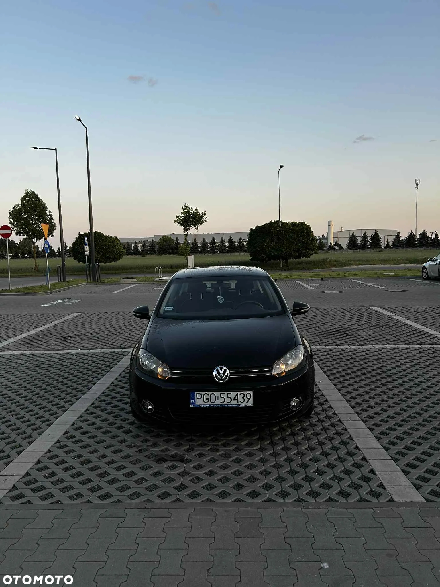 Volkswagen Golf VI 1.6 TDI Comfortline - 2