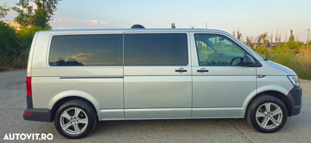 Volkswagen Multivan - 12