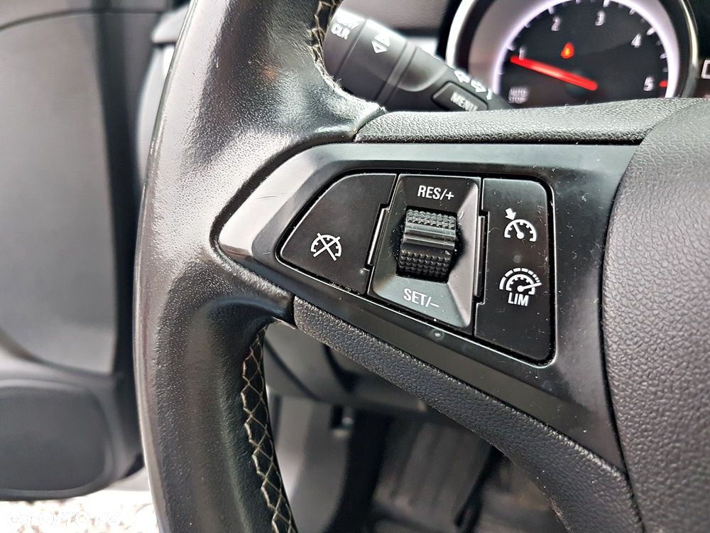 Opel Astra 1.6 CDTI Enjoy S&S - 24