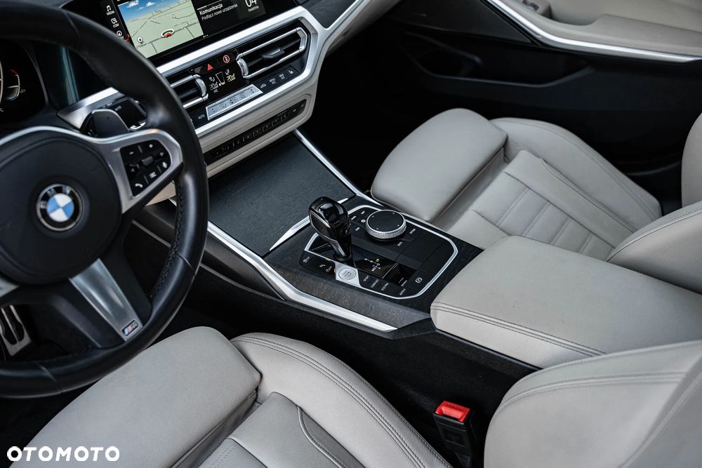 BMW Seria 3 320i M Sport sport - 14