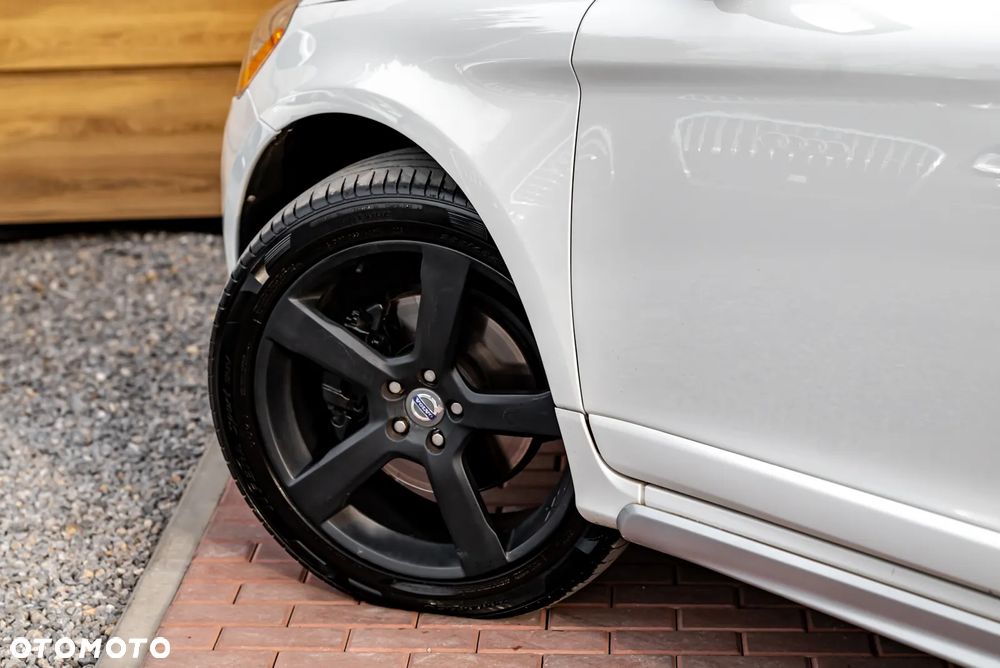 Volvo XC 60 D5 AWD RDesign - 11