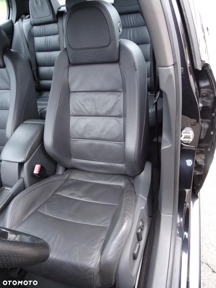 Volkswagen Golf R32 4Motion DSG - 11