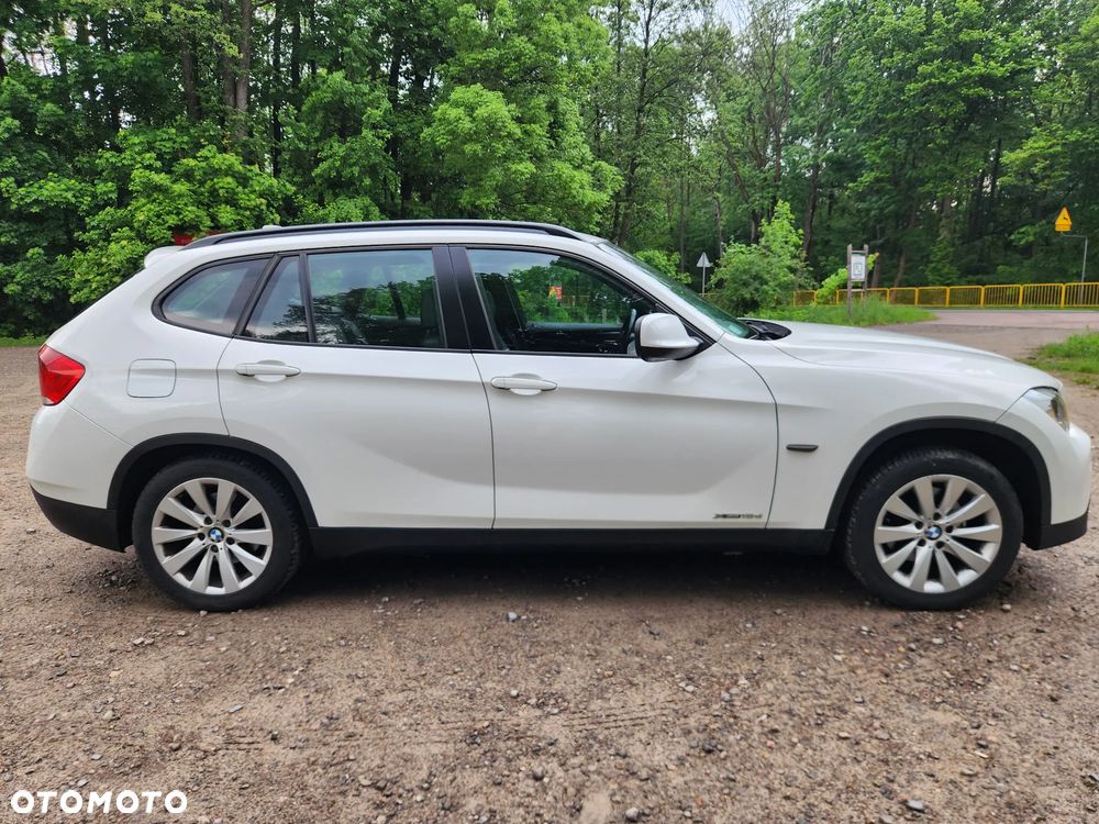 BMW X1 xDrive18d xLine - 10