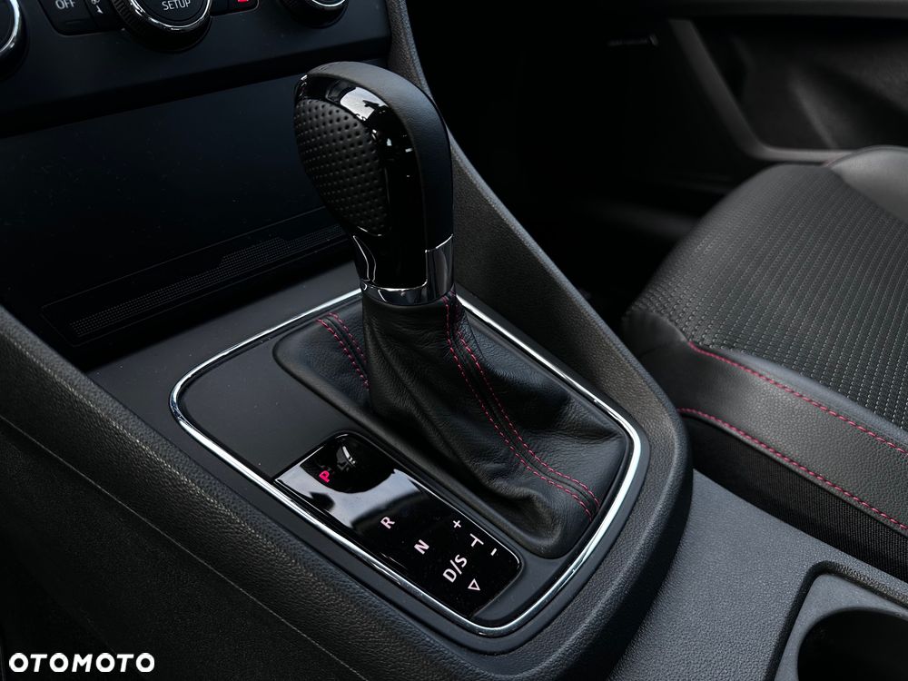 Seat Leon 2.0 TDI DPF Start&Stop DSG FR - 23