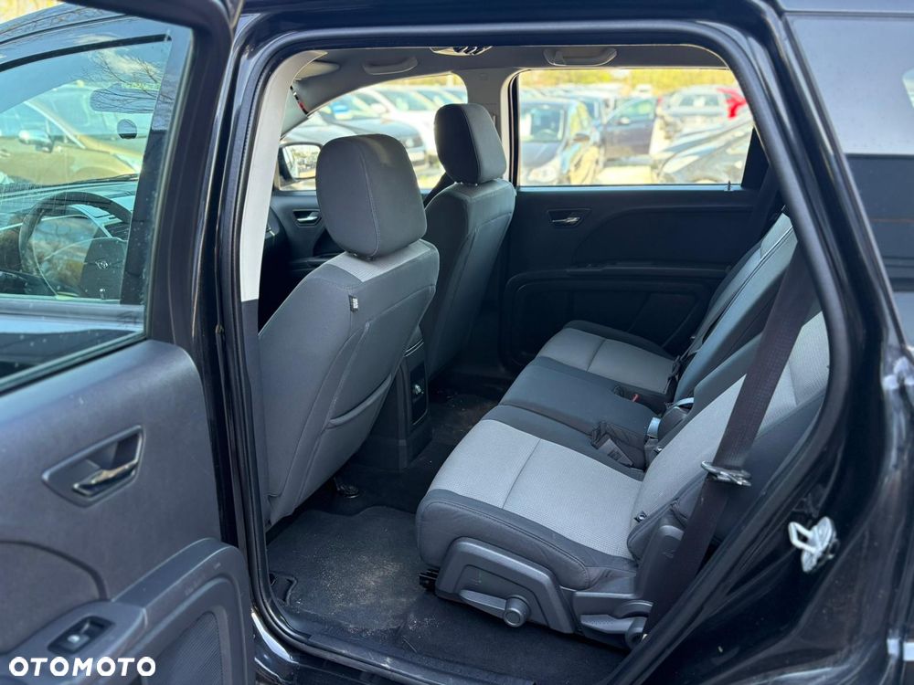 Dodge Journey - 14