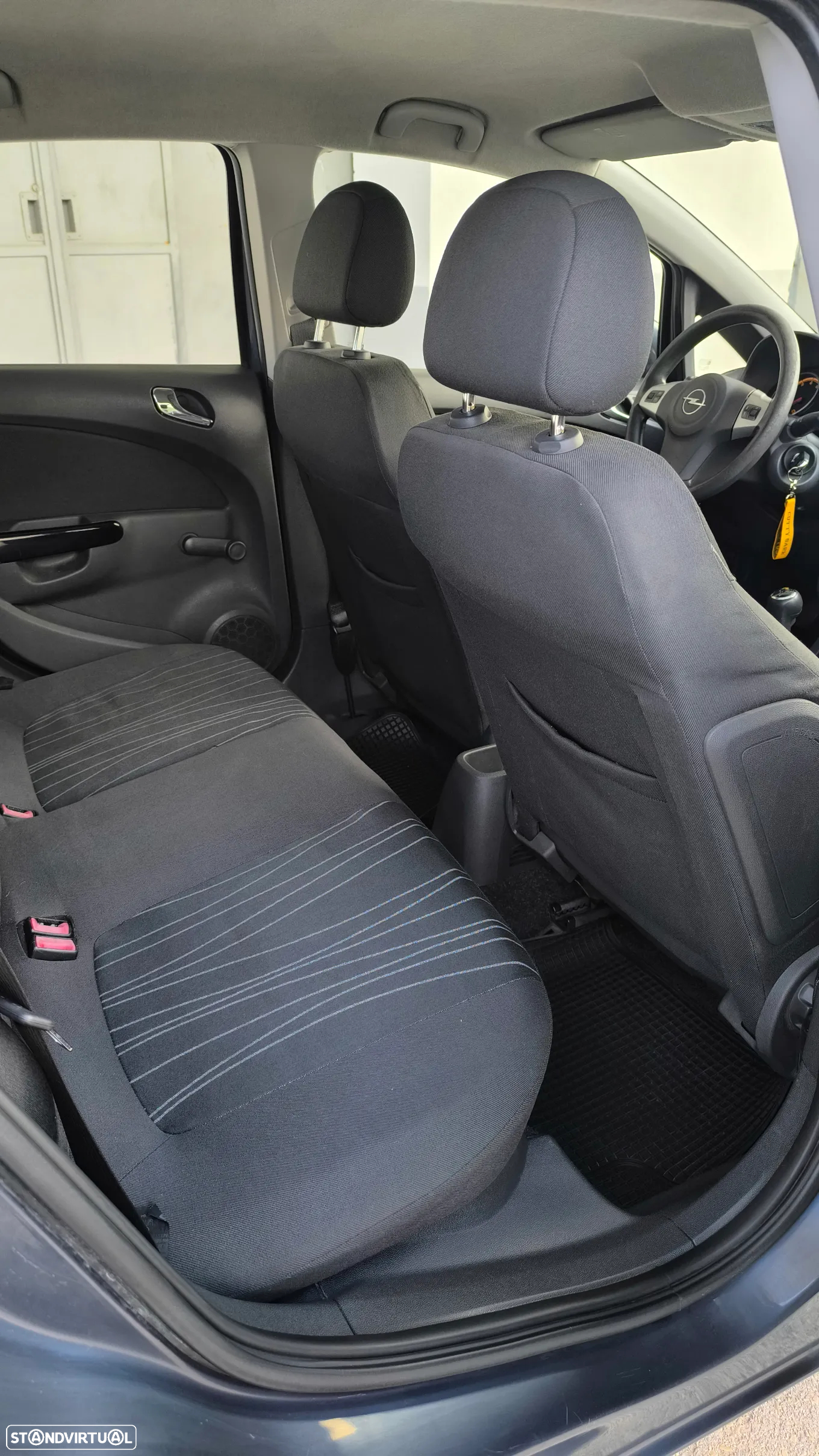 Opel Corsa 1.2 Enjoy - 22
