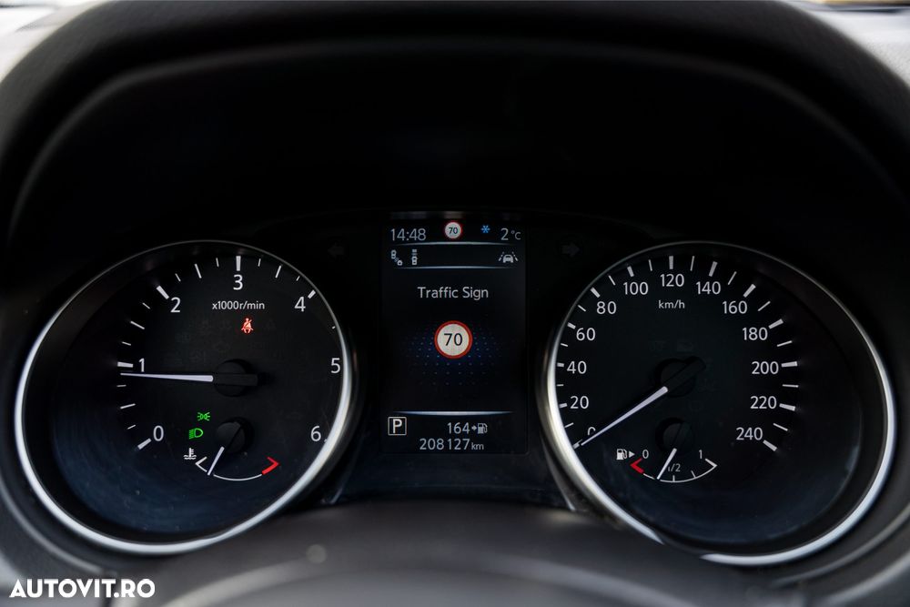 Nissan Qashqai 1.6 DCI Xtronic N-Connecta - 27