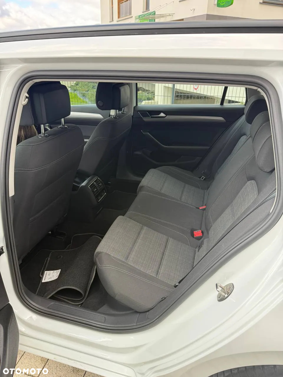 Volkswagen Passat - 7