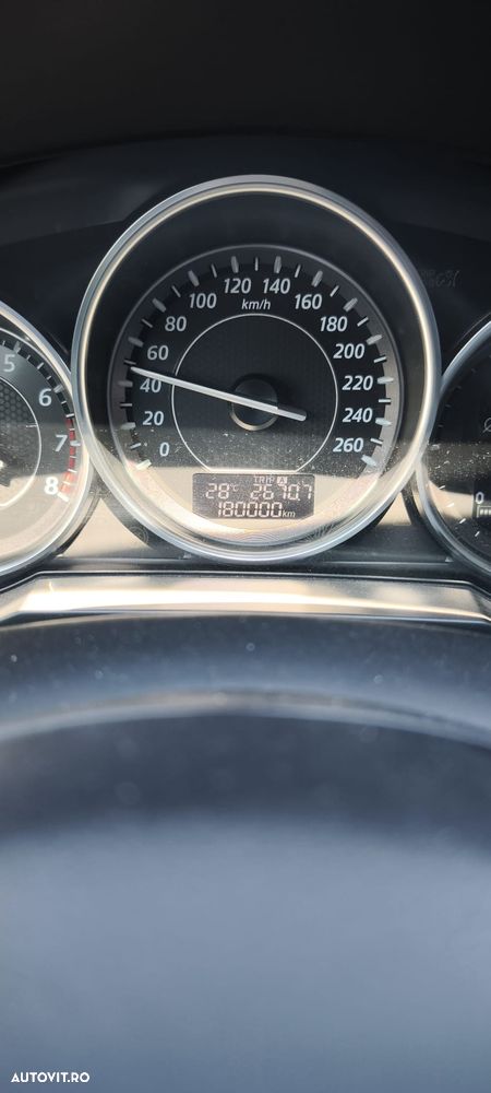 Mazda 6 2.0i Attraction - 8