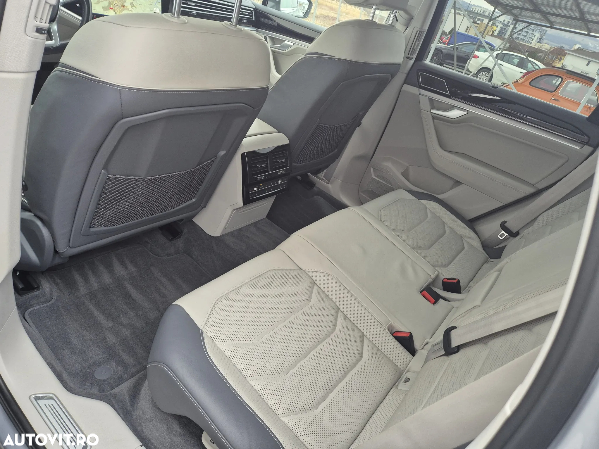 Volkswagen Touareg - 10