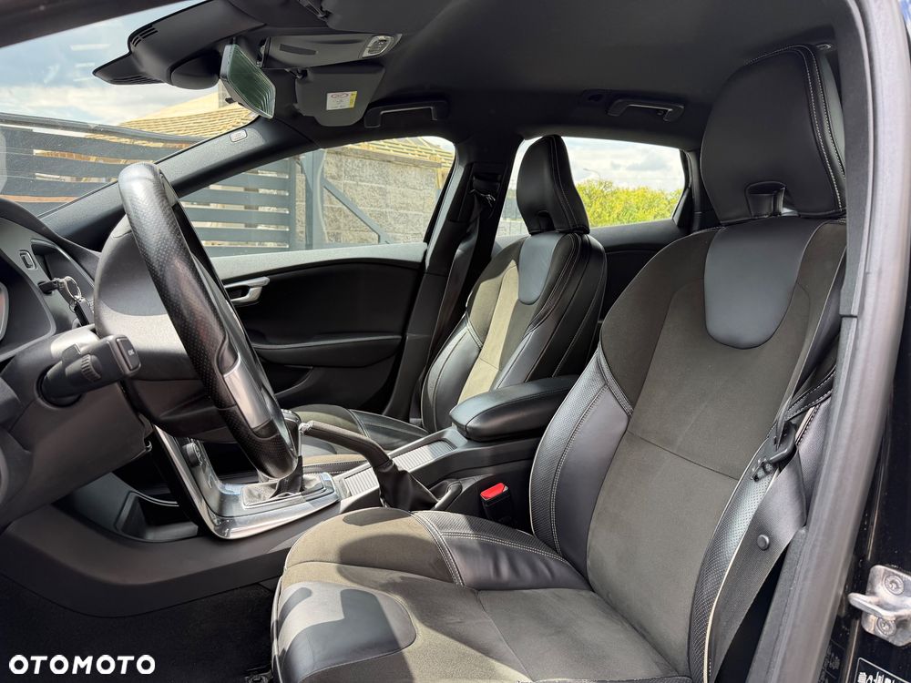 Volvo V40 D2 RDesign - 24