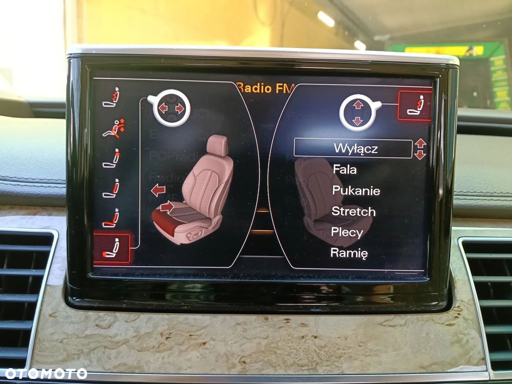 Audi A8 4.2 TDI DPF (clean diesel) quattro tiptronic - 12