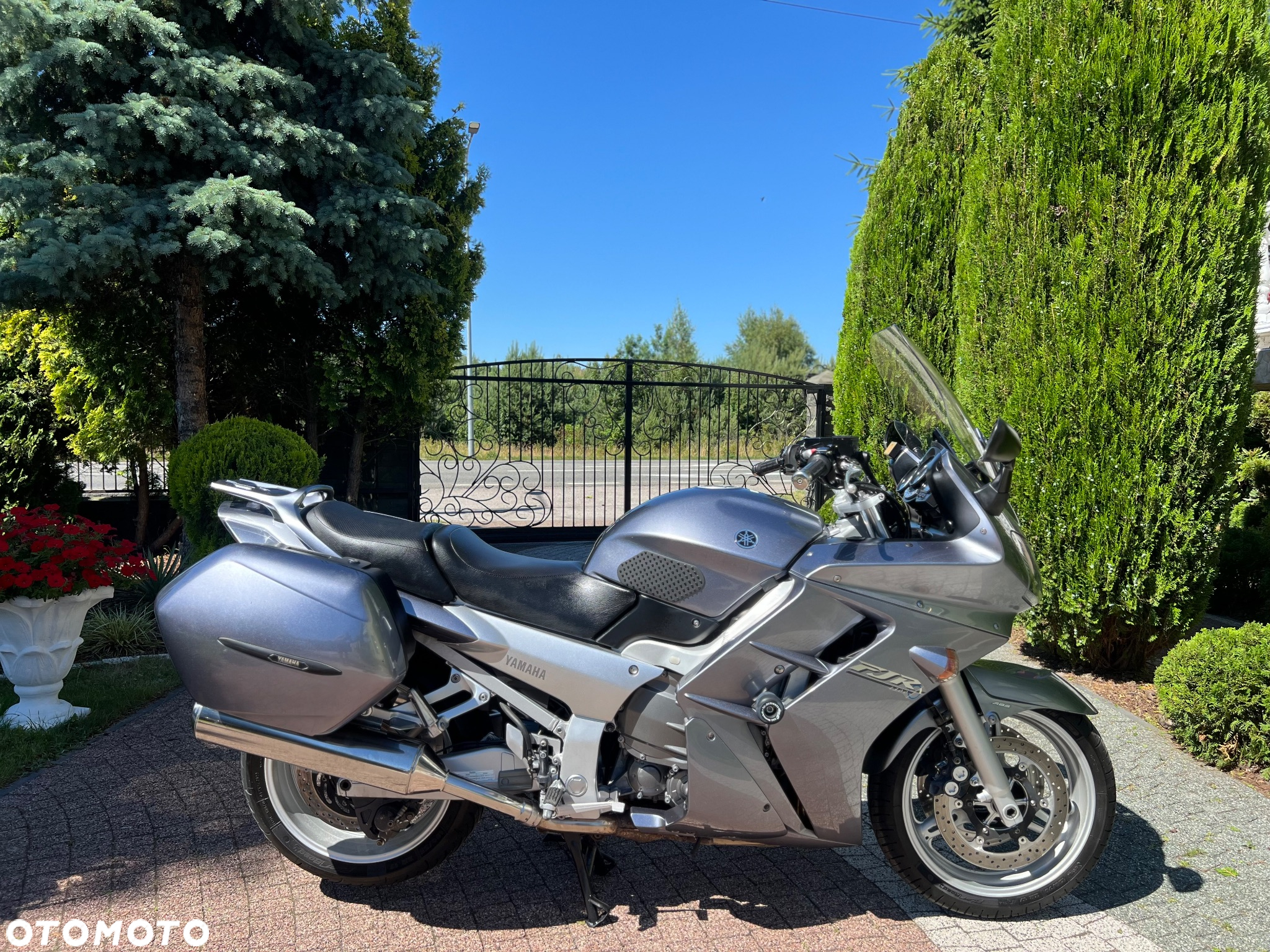 Yamaha FJR - 6