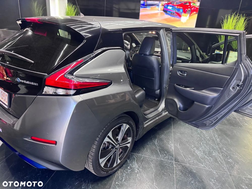 Nissan Leaf 40 kWh Tekna - 27