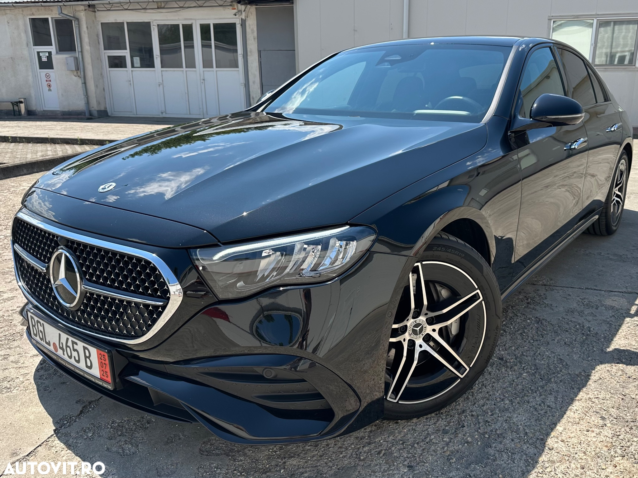 Mercedes-Benz E 220 d 9G-TRONIC Edition AMG Line - 2