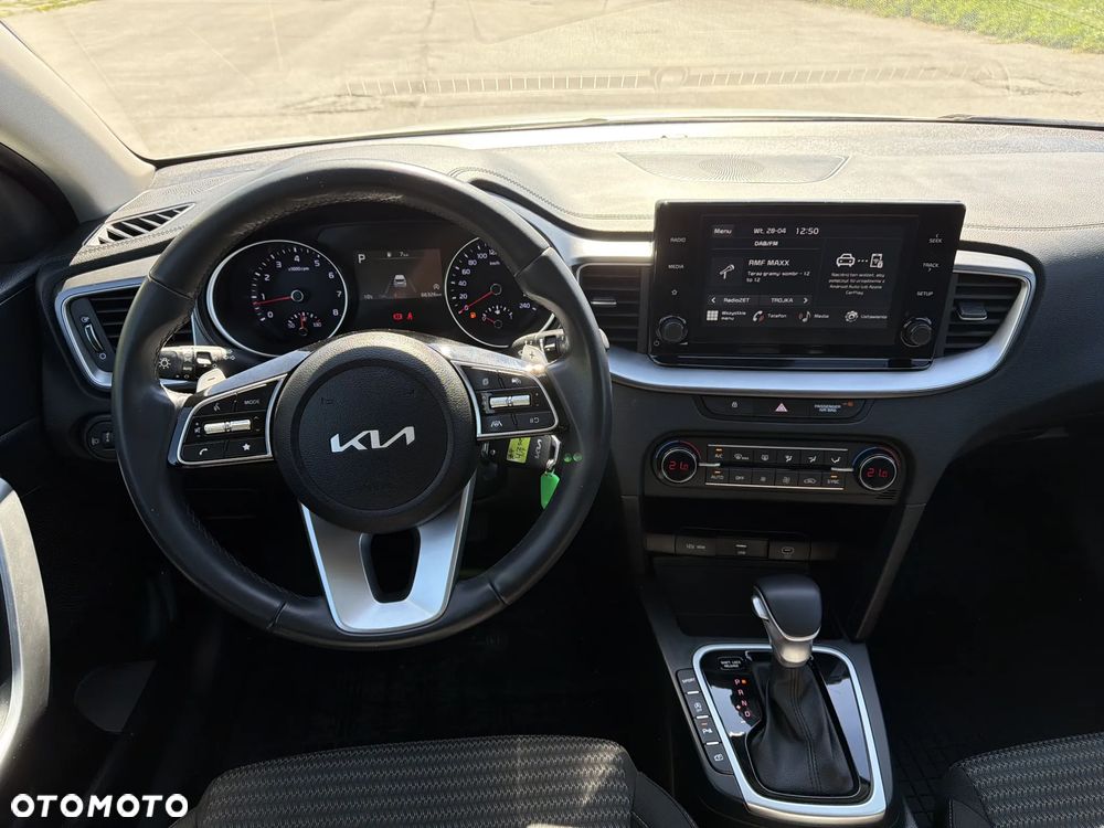 Kia Ceed 1.5 T-GDI M DCT - 14
