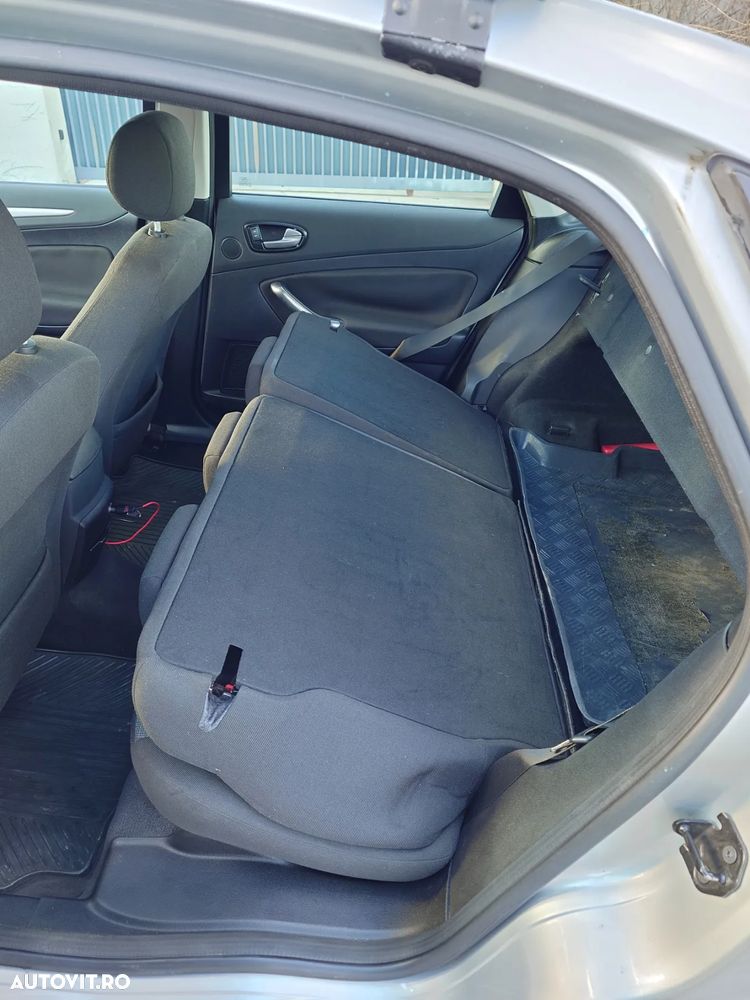 Ford Mondeo 1.8 TDCi Trend - 19