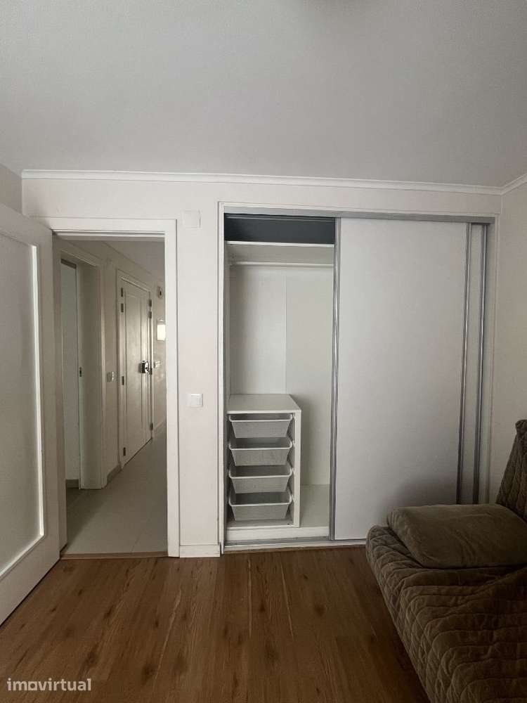 Apartamento T2 em excelente estado no Bairro Salgado Setúbal - Grande imagem: 4/30