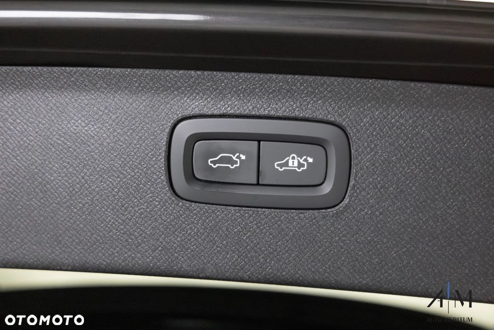 Volvo XC 90 T8 AWD Recharge Ultimate Dark - 39